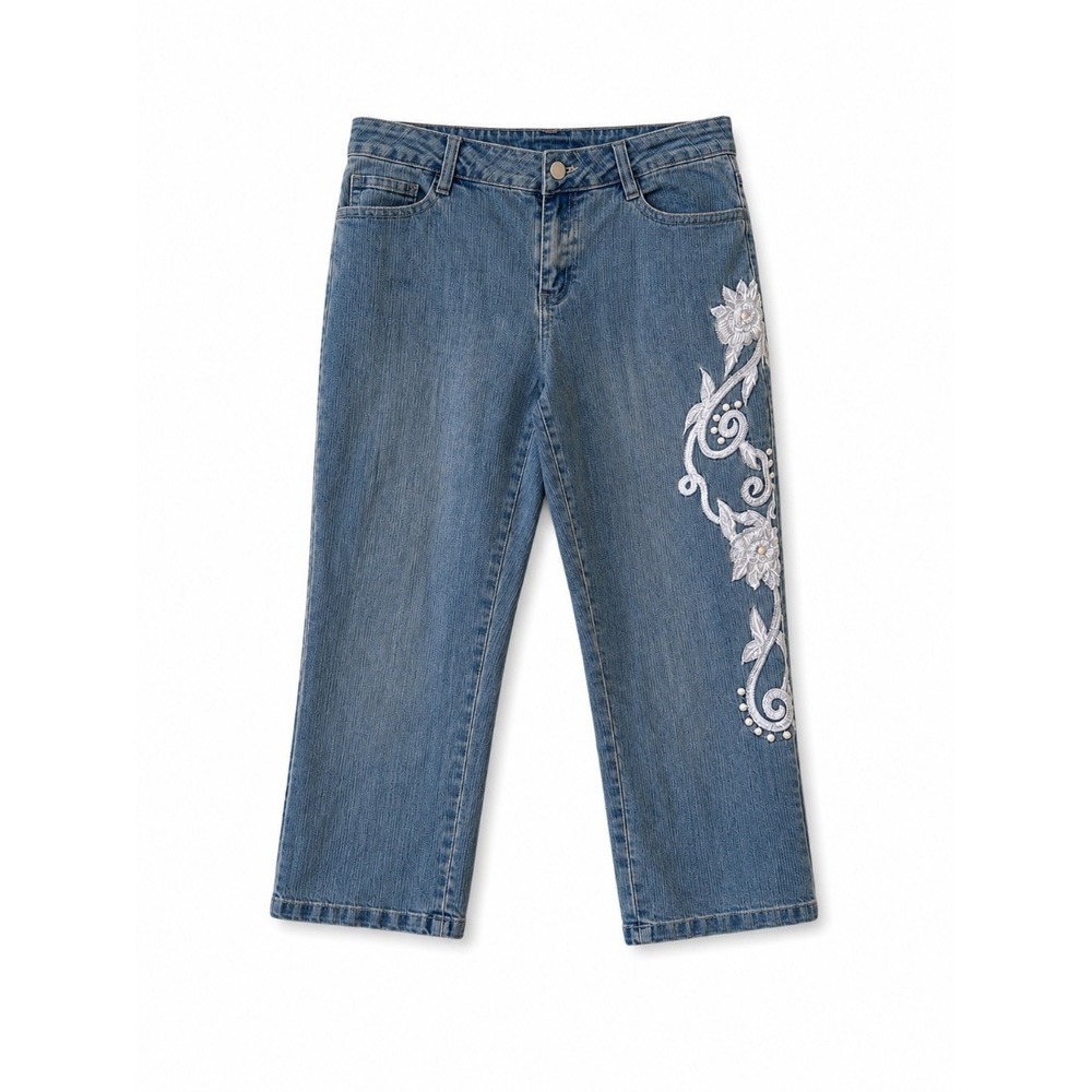 Boston Proper Womens Embroidered Capri Jeans Light Wash Floral Beaded Size 6